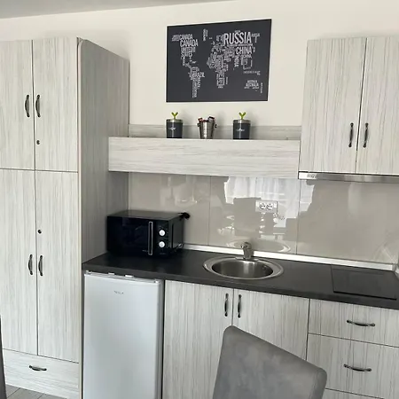 Apartment 3n